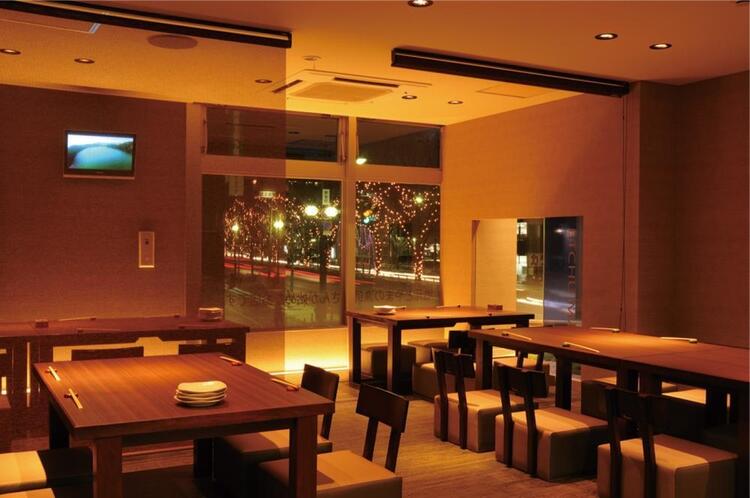 富山駅より徒歩4分◎