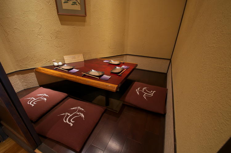 個室もあり、業界の方も多数来店あります