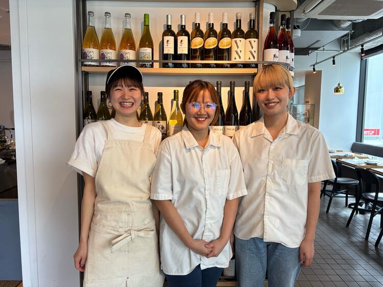 現在スタッフ積極採用中☆