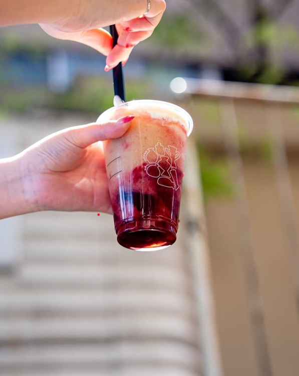 既存店では男性も活躍中※写真は既存店