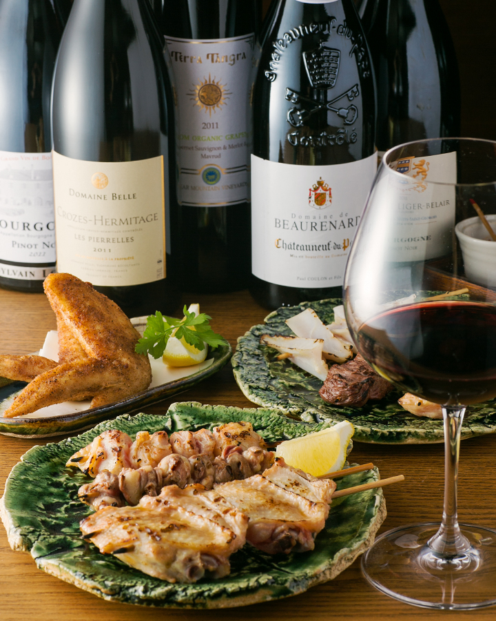 焼鳥×ワインを提供しています♪