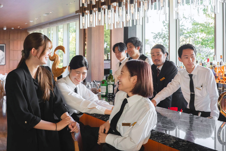 世界で人気のウルフギャング系列店で働く！