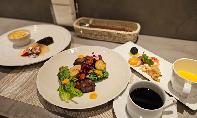 まかない＆お花割引つきバイト♪