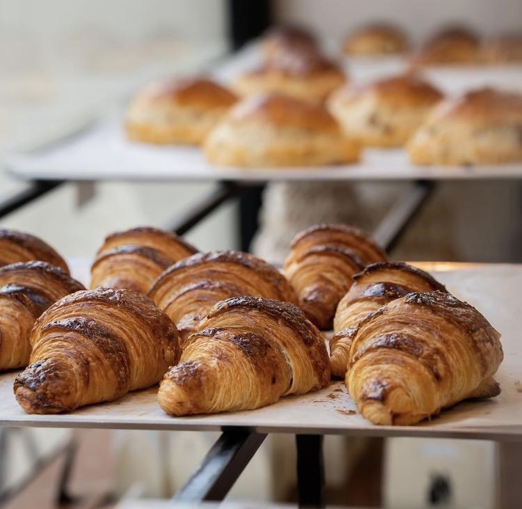 本場フランスのクロワッサン
