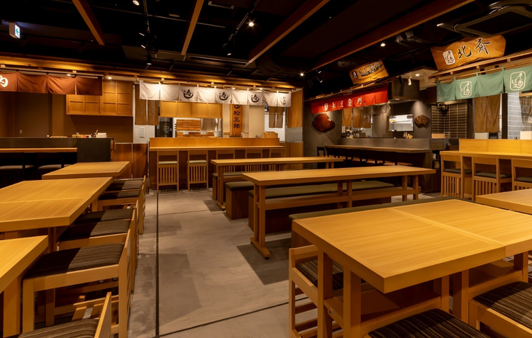 専門店に引けを取らない本格メニューを提供