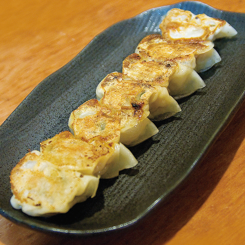 人気の定番！焼き餃子