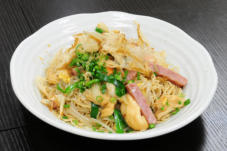 餃子や豚足など一品料理が豊富