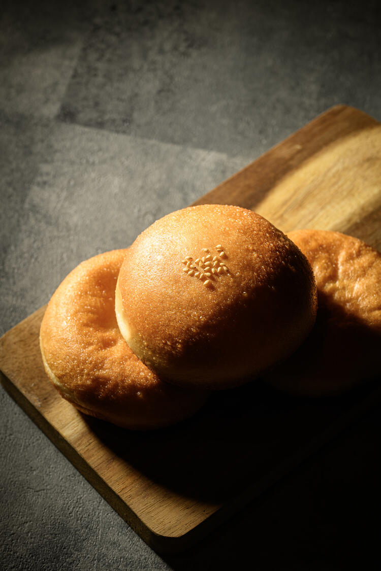 ＼大人気のカレーパン／