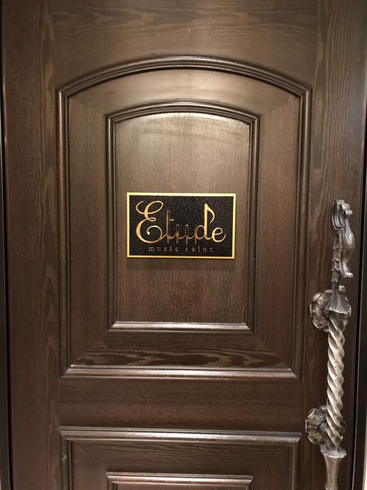 外から見た入口ドア