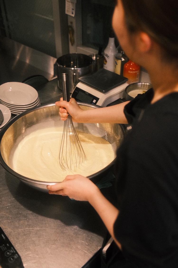 クレープ生地はオリジナルレシピです