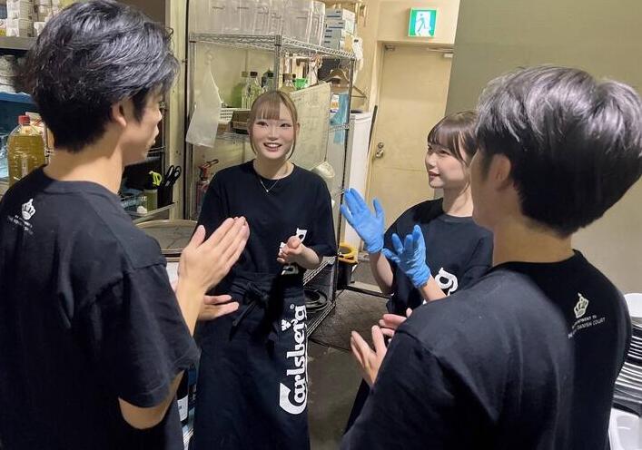 若手が中心に活躍中♪※既存店の様子