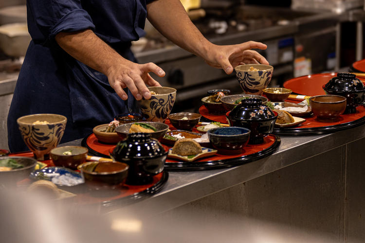 伝統と感性で描く琉球料理