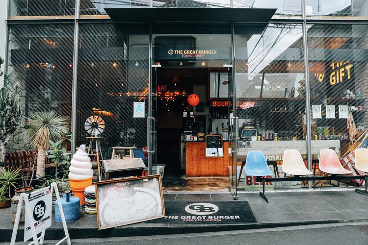 食べログ100名店に選ばれた人気店！