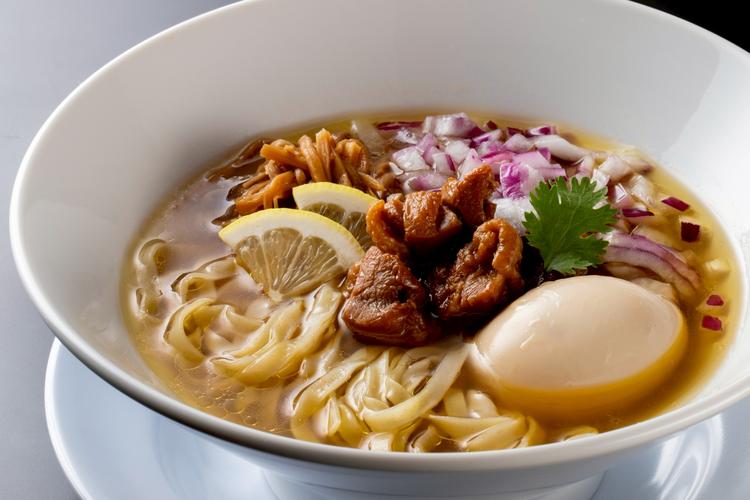 一番人気のレモン鶏ソバ