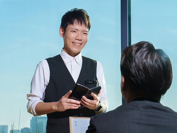 お客様との距離が近くフランクな接客が特徴
