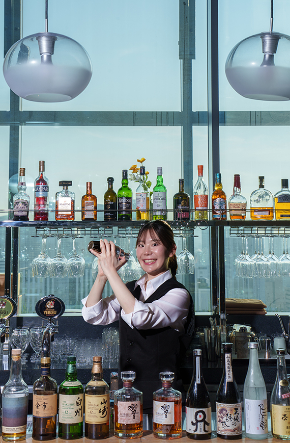 たくさんの種類を取り揃えたバーエリア！