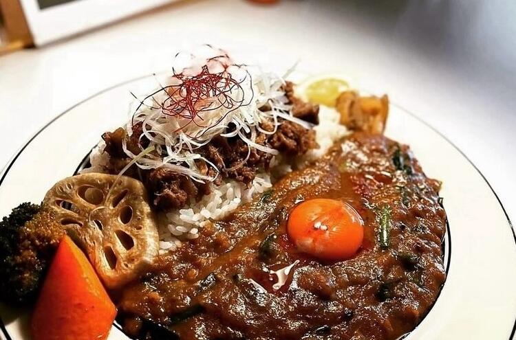 人気沸騰中◎欧風キーマカレー専門店です