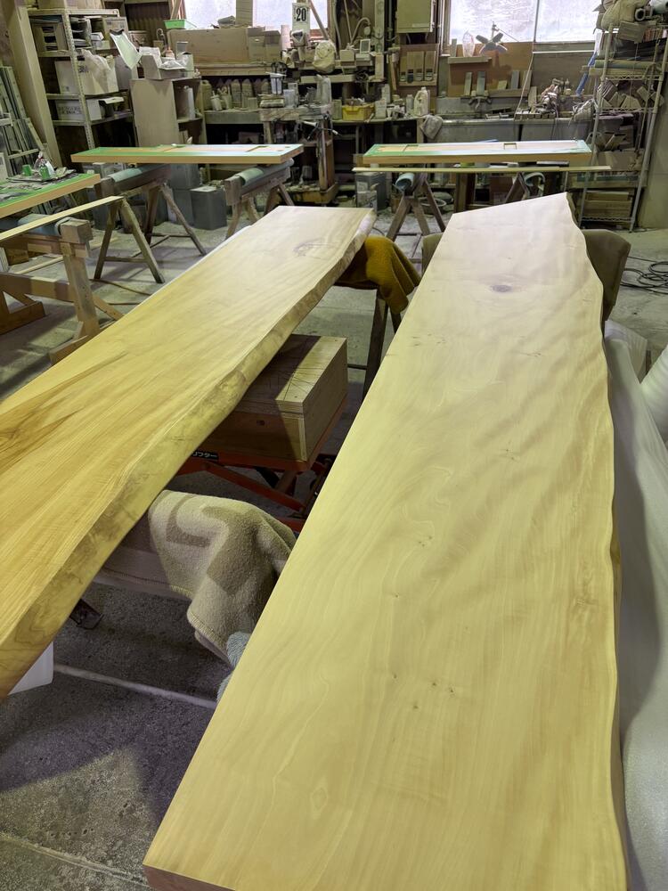 ︎栃の一枚板仕上がり