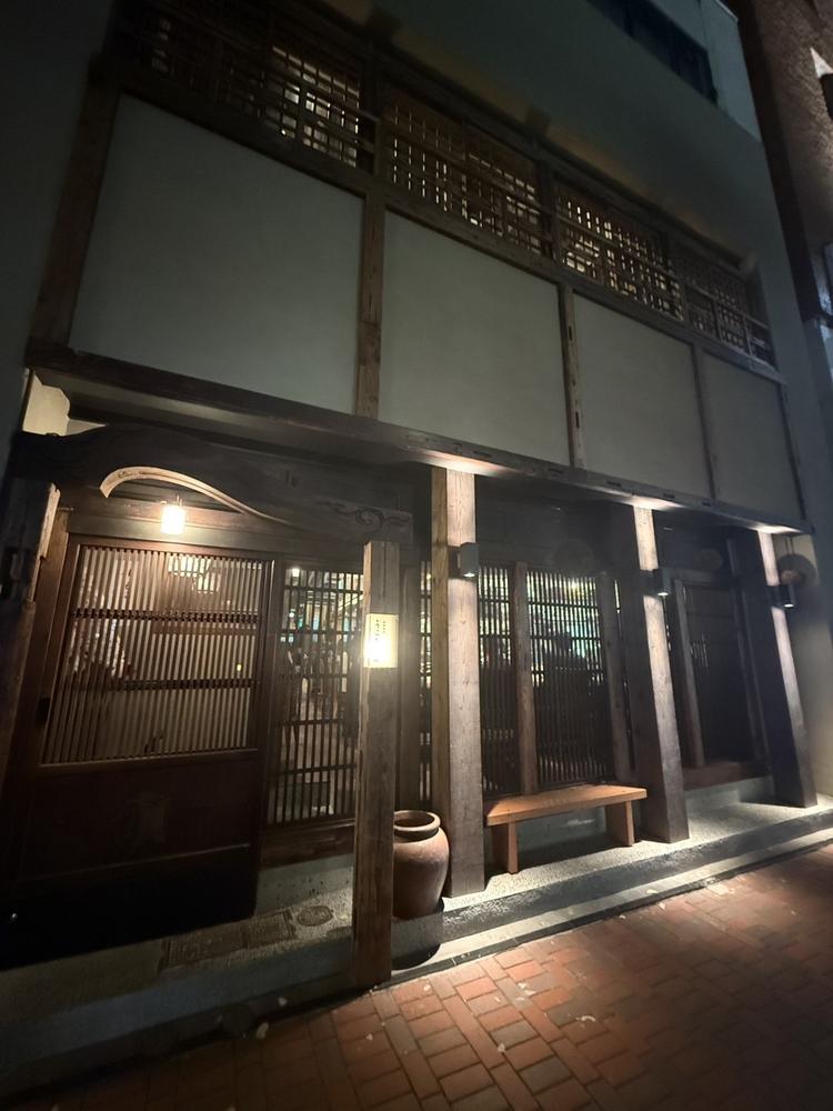 関内徒歩1分　110席（1，2階）