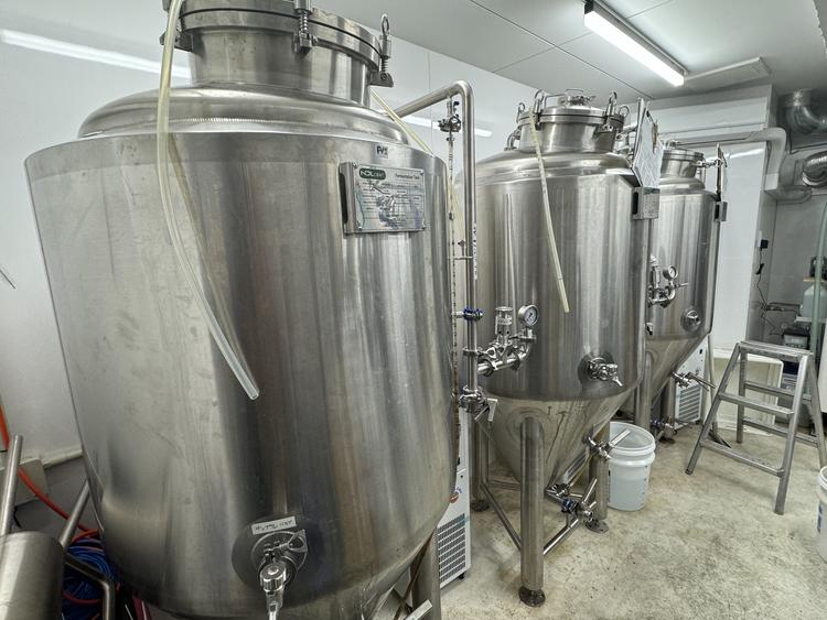 ピッツァに合わせるためのビールの醸造開始