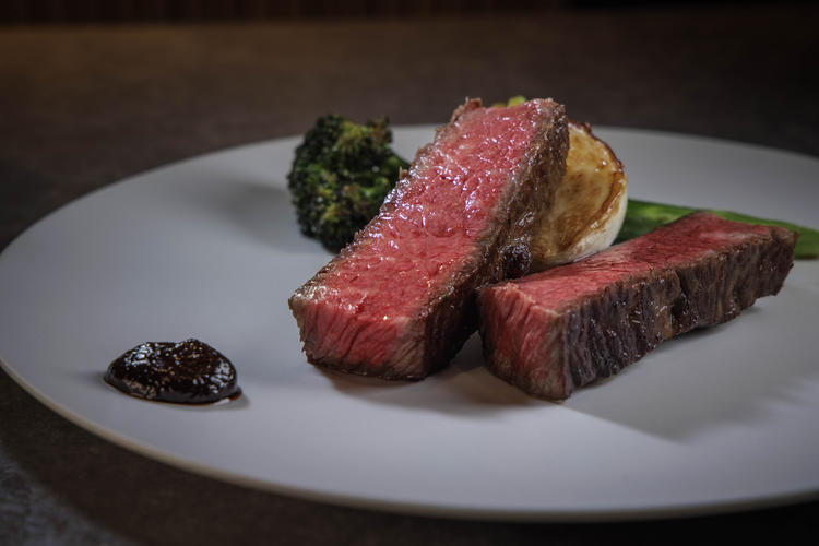 但馬牛の炭火焼　