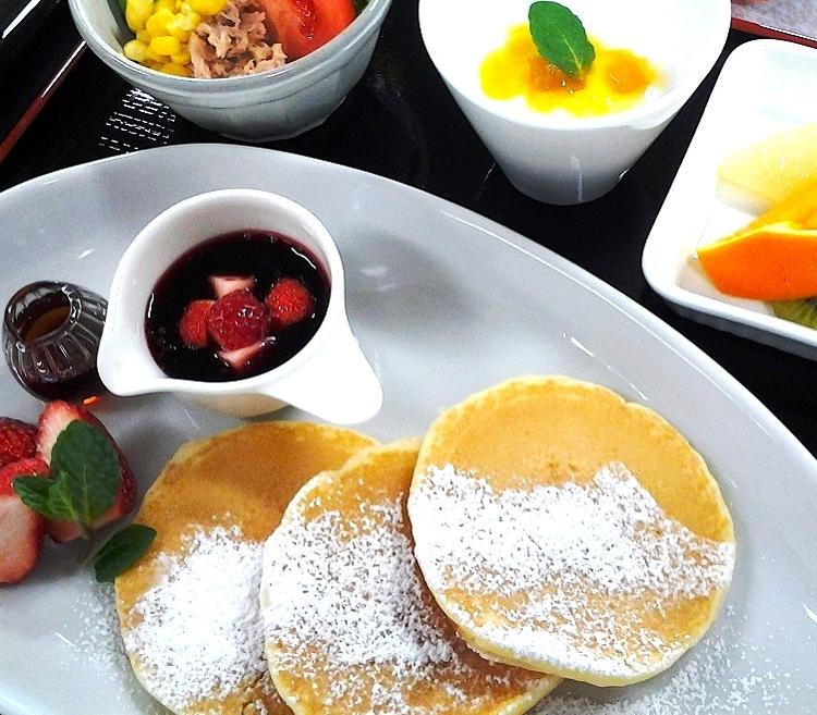 ロゴマーク入りパンケーキ！