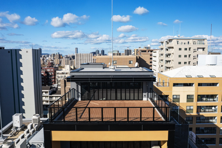 眺望最高なテラス付きペントハウス