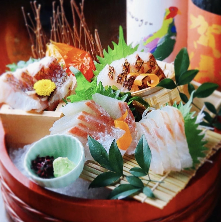 厳選素材を使った肉・海鮮料理をご提供