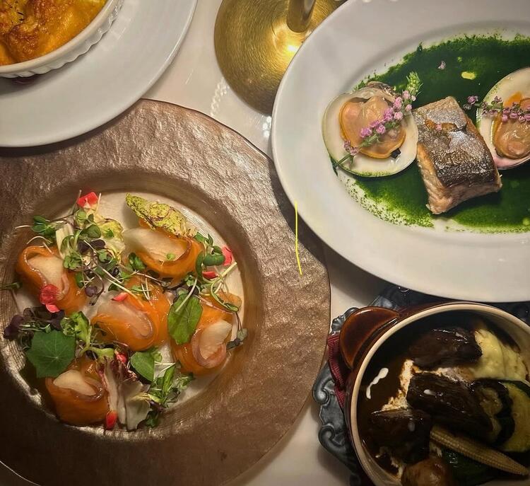 コースやパーティーなど幅広く学べる