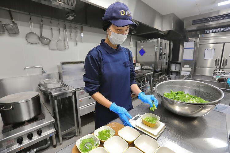 あなたの笑顔が学生さんたちの力に★