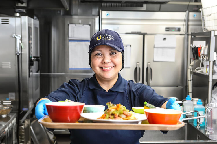 あなたの笑顔が学生さんたちの力に★