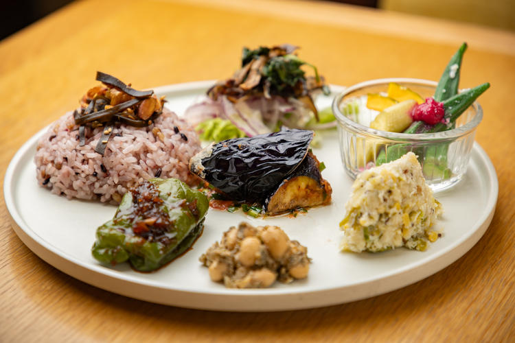 本と野菜 OyOyの詳細画像2