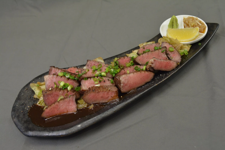 〈低温熟成の牛タン〉がこだわり◎