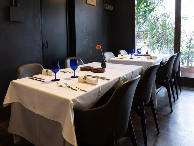 親しみやすく丁寧な接客を学べます