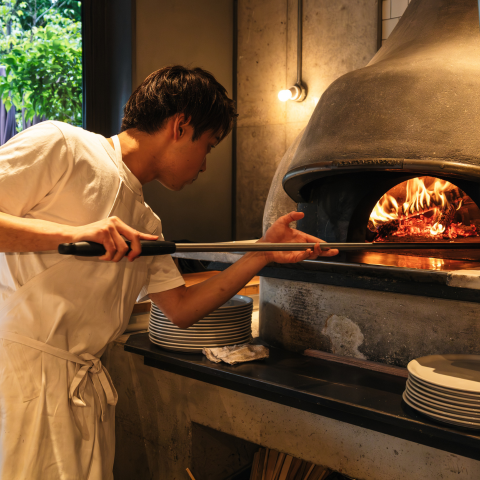 イタリア直輸入本格薪釜ピザ＆イタリアン