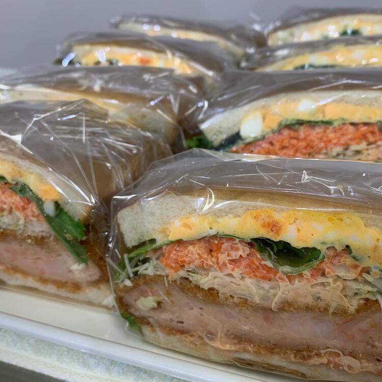 スタッフ割引でサンドイッチが半額に★