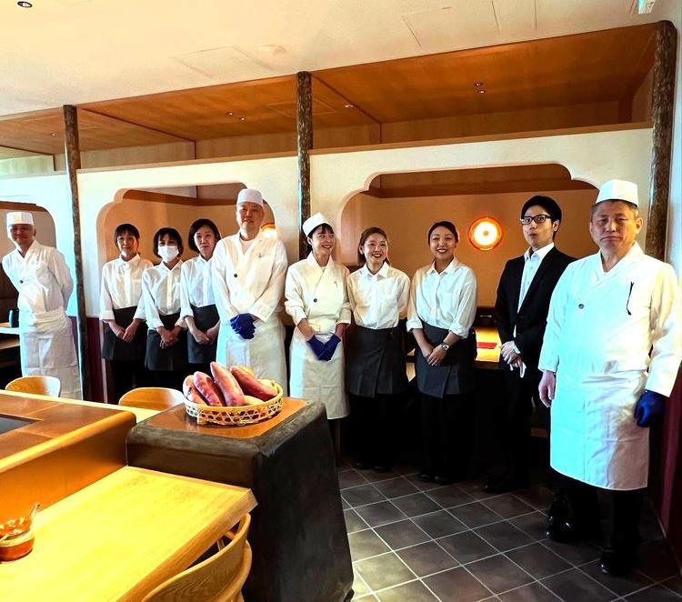 幅広い年齢層のスタッフが活躍中