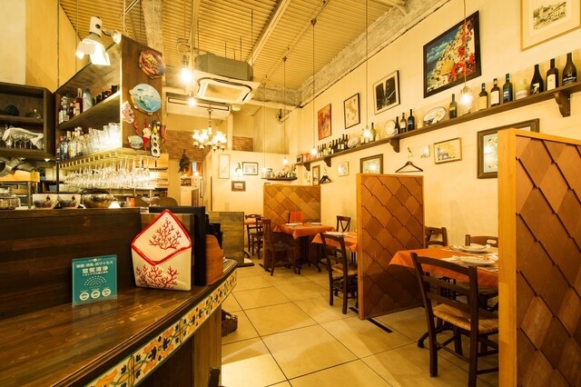 ワインの知識も深まるお仕事！