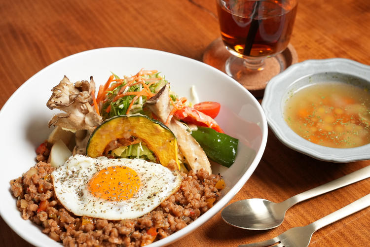 土日限定ガパオライス