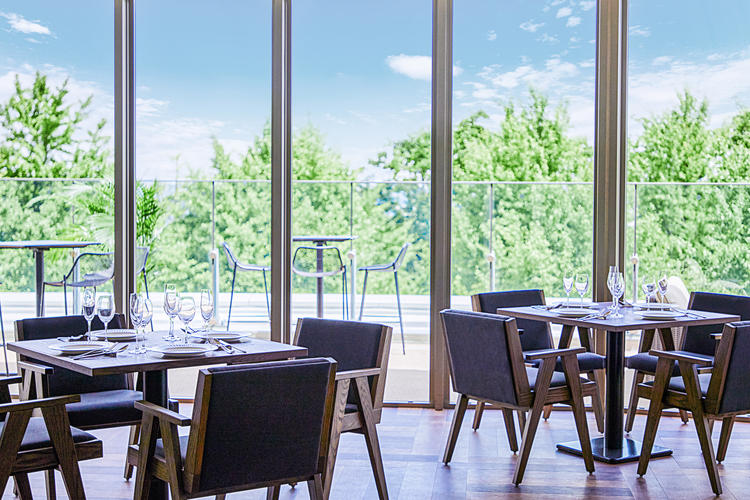 マリンタワーの婚礼施設も手掛けています