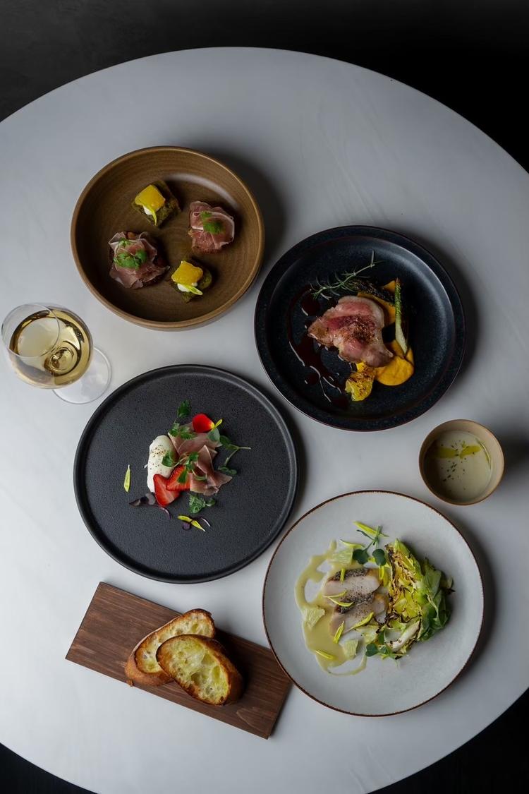 旬の食材を使った季節のコース