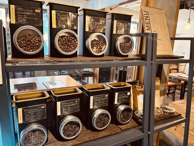 こだわりの自家焙煎コーヒーです⭐︎