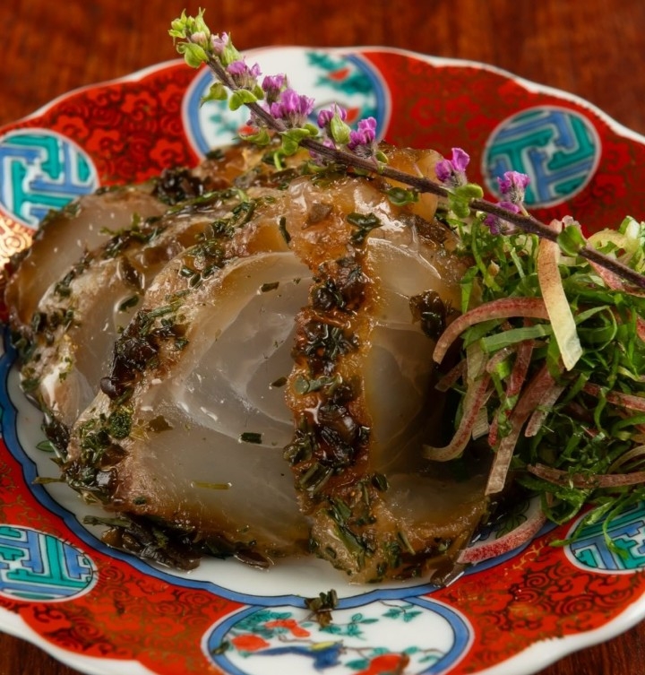 髪型・髪色・ピアス・ヒゲ自由！！