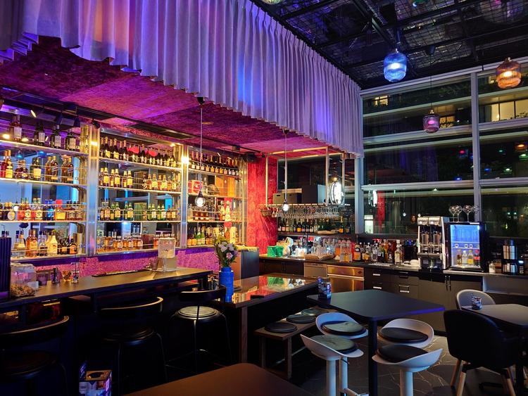 カウンターの写真