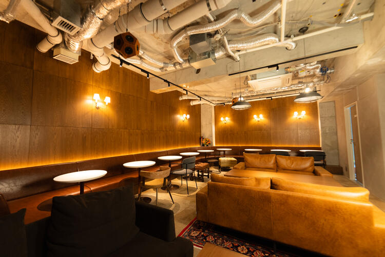 1Fは紅茶メインのカフェ