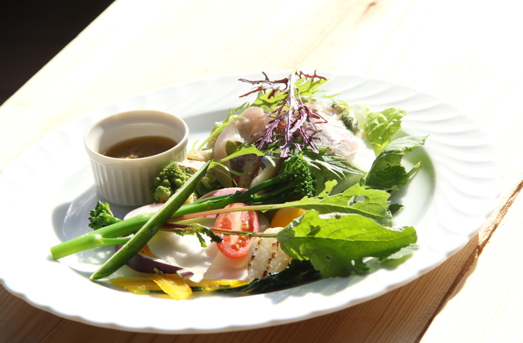 火曜日・水曜日は定休日◎