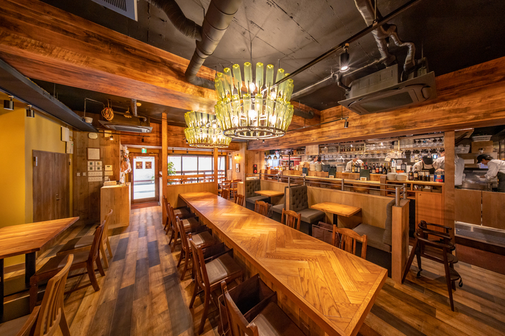 お洒落な内装が女性客からも高評価◎