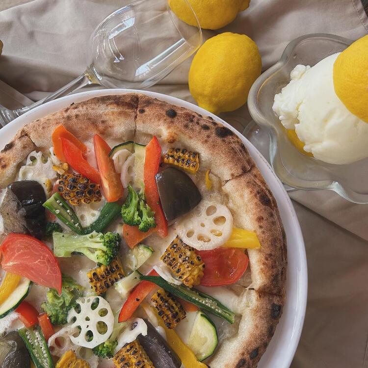 調理・接客・マネジメントを学べる！