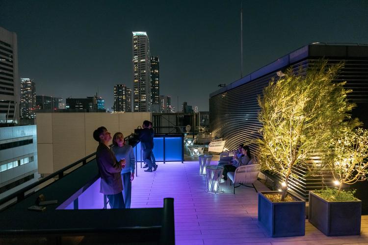 大阪の中心地にあるルーフトップバー