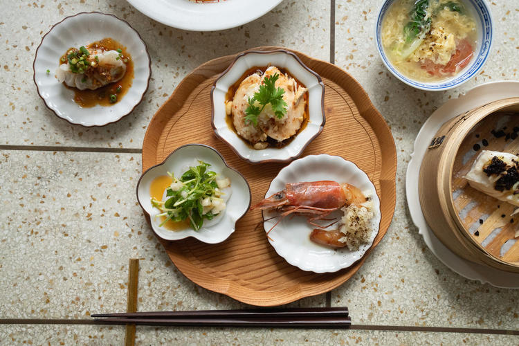 中国料理をベースに少数民族の料理も